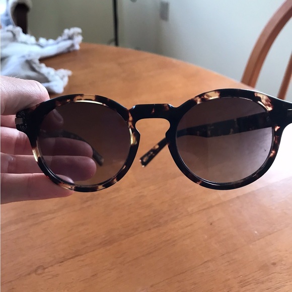 Brand new Marc Jacobs Tortoise shell sunglasses - Picture 3 of 5